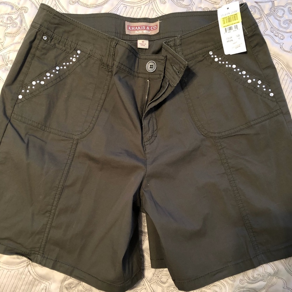 Shorts Women’s Khakis